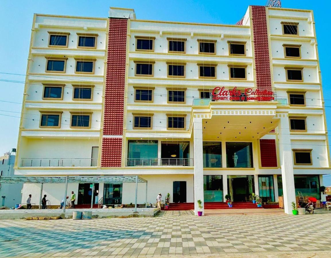 Hotel Clarks Collection Somnāth Exterior foto