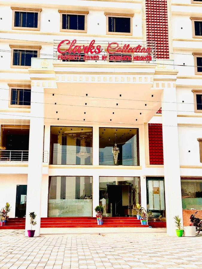Hotel Clarks Collection Somnāth Exterior foto