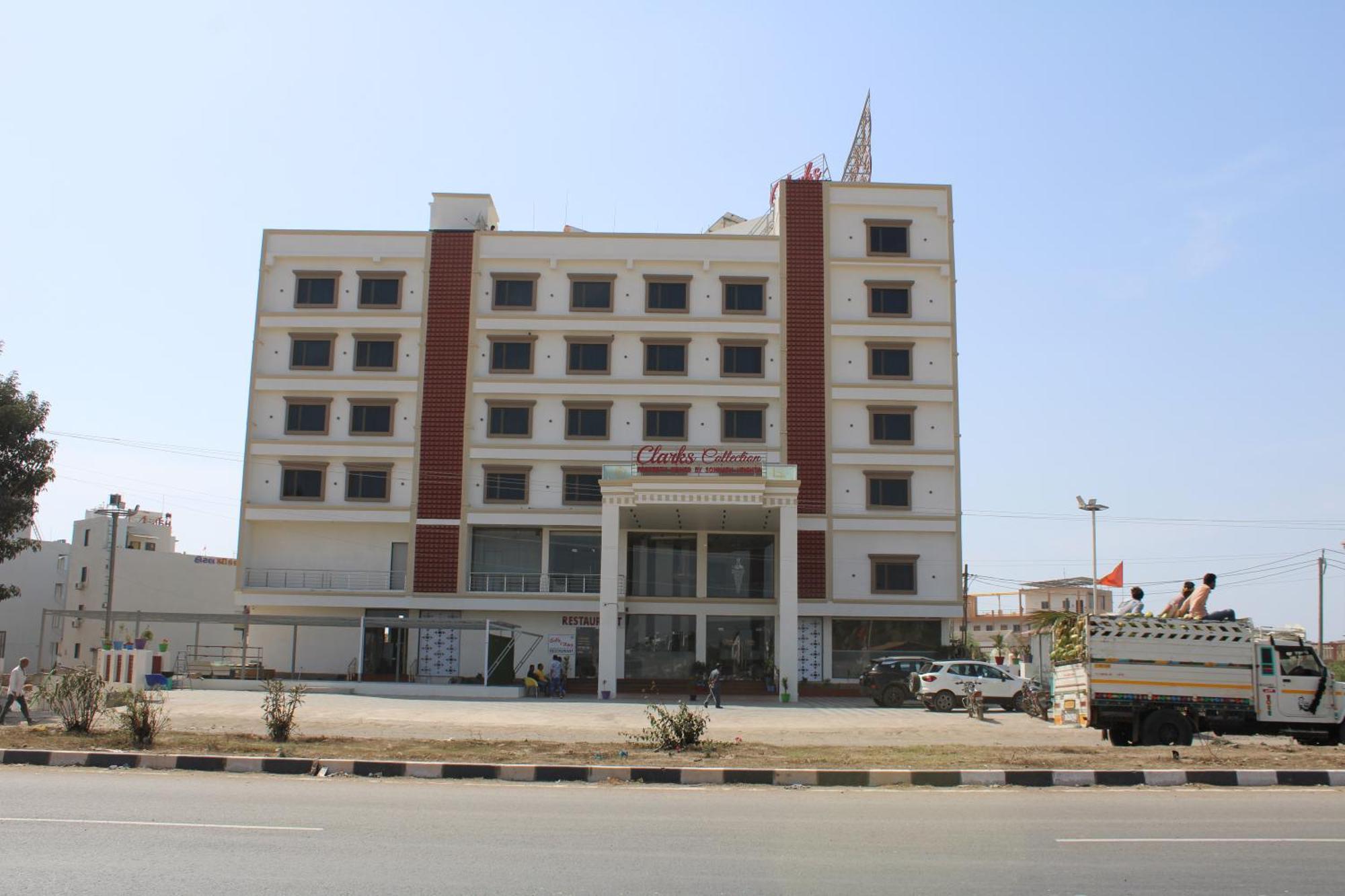 Hotel Clarks Collection Somnāth Exterior foto